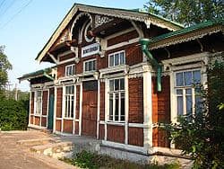 Станция Вруда последний раз в праздничном наряде