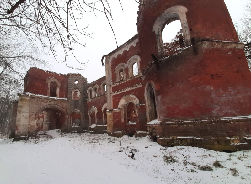 Развалины замка в Торосово